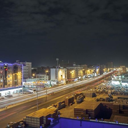 Al Ezzah Palace Hotel Suites Jiddah Esterno foto