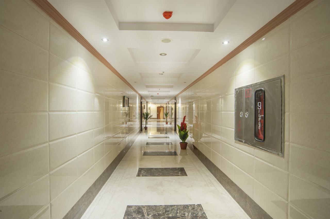 Al Ezzah Palace Hotel Suites Jiddah Esterno foto