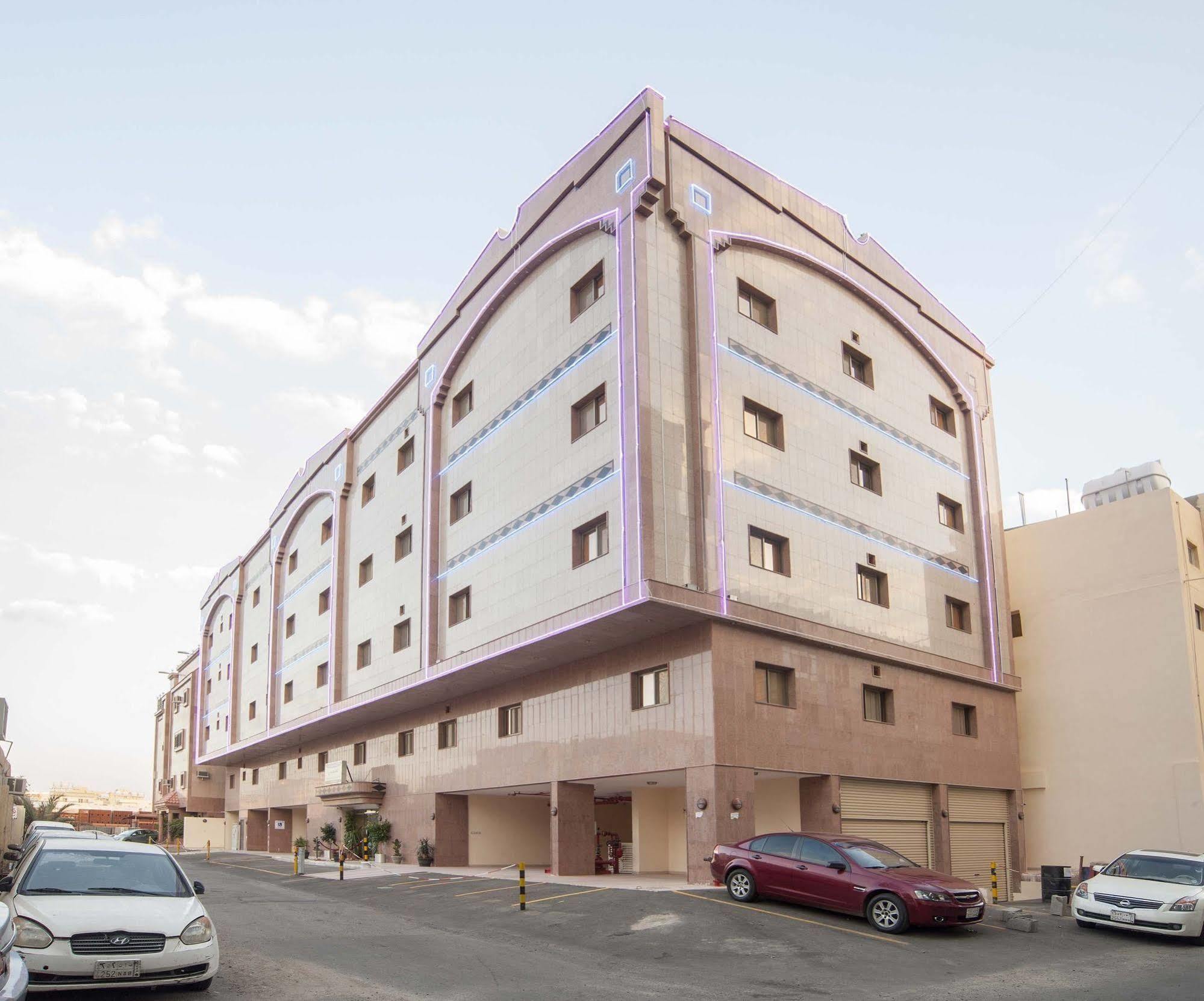 Al Ezzah Palace Hotel Suites Jiddah Esterno foto